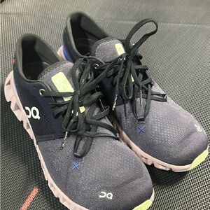 On Running Athletic Shoes